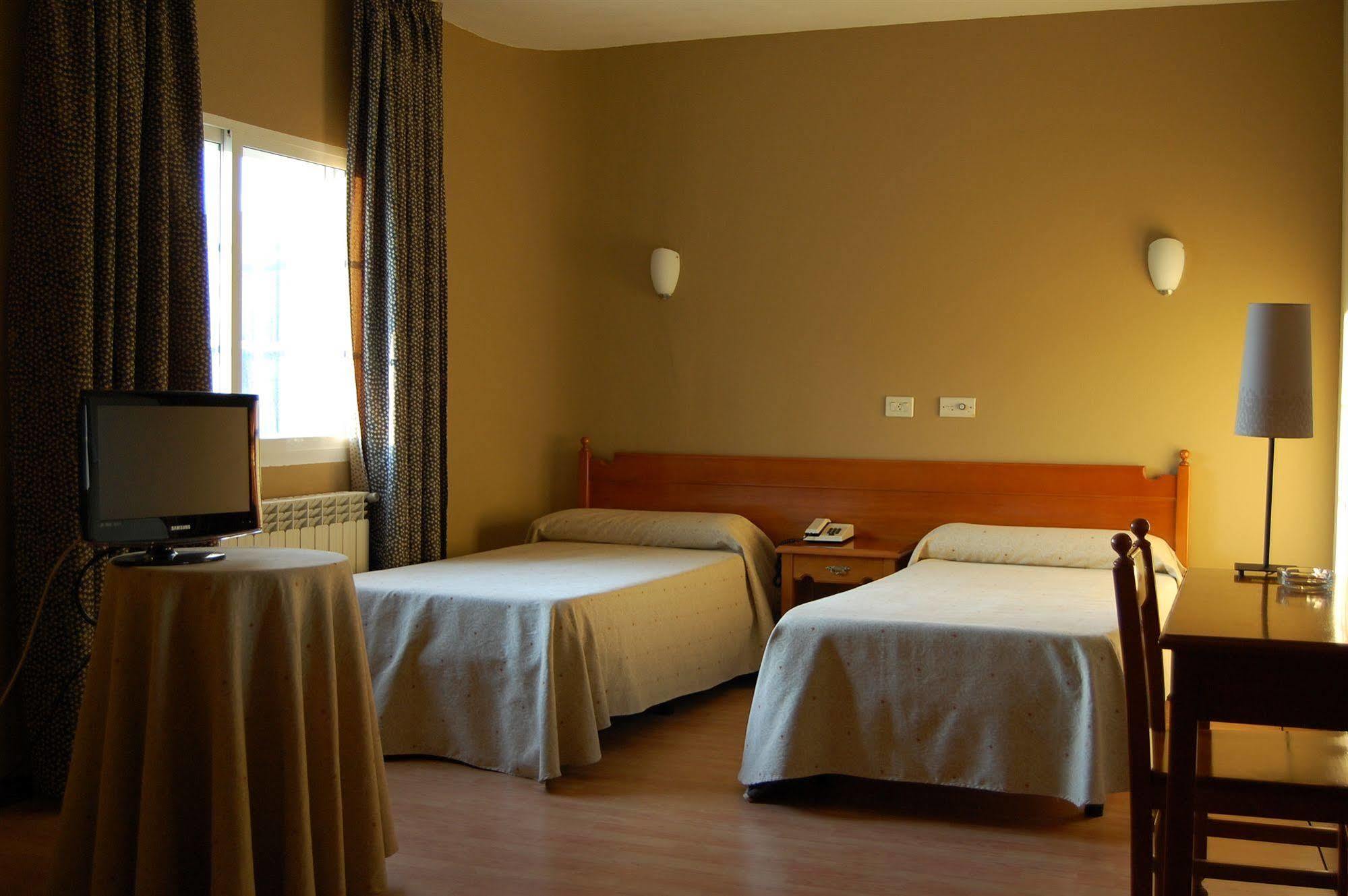 Hotel Paris Пойо Экстерьер фото